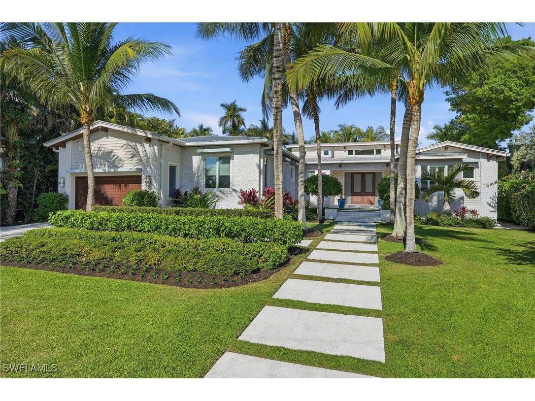 185 North Lake Drive Naples FL 34102 225082735 image2