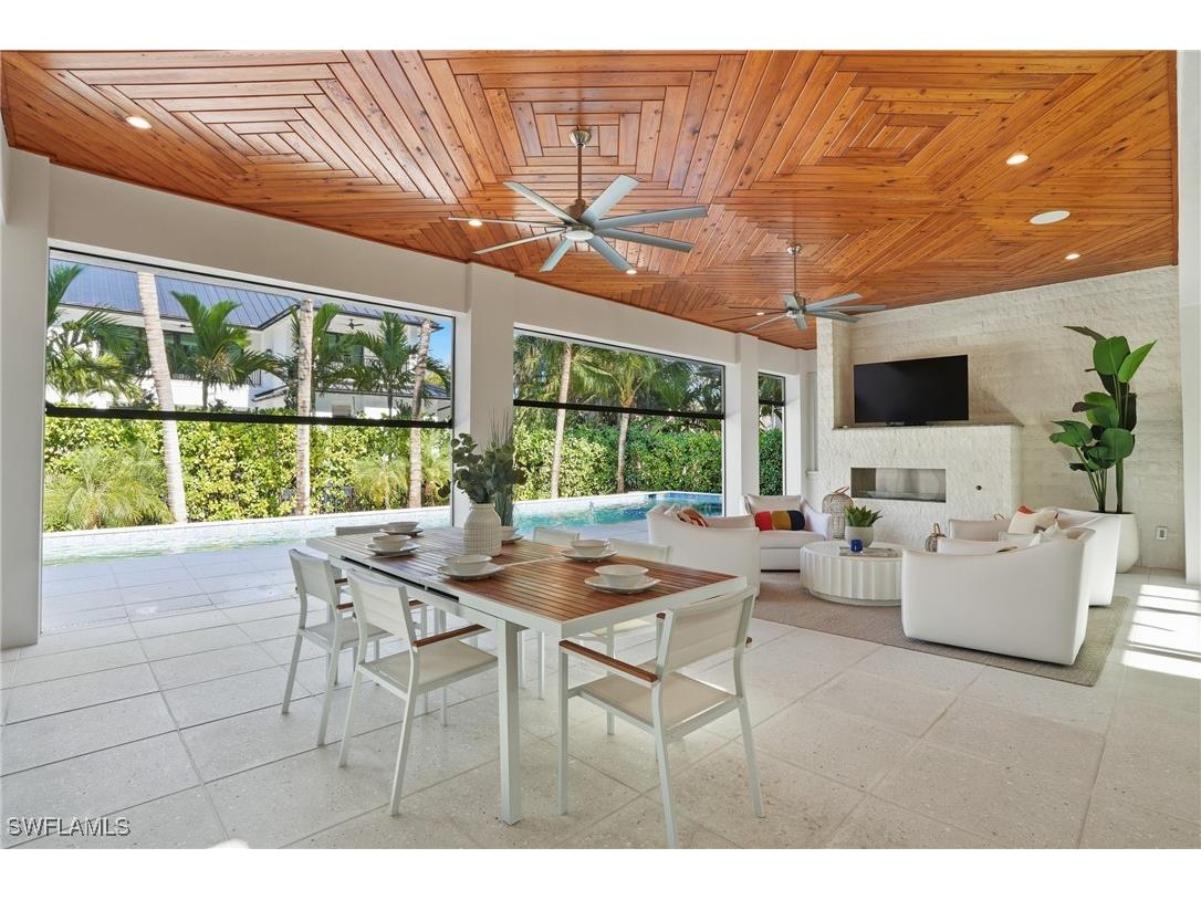 185 North Lake Drive Naples FL 34102 225082735 image24