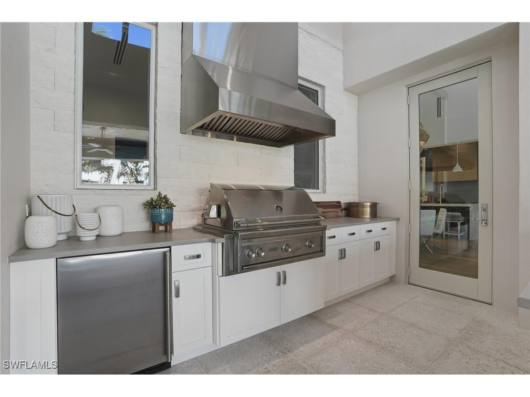 185 North Lake Drive Naples FL 34102 225082735 image27