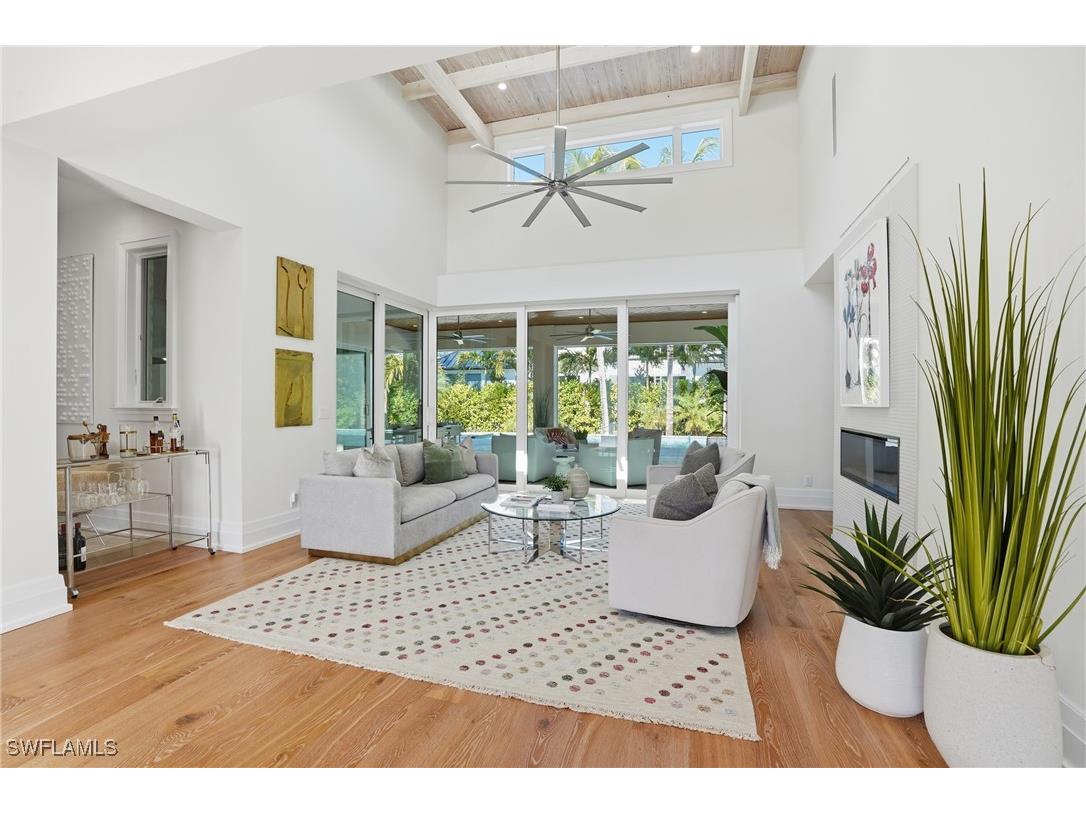 185 North Lake Drive Naples FL 34102 225082735 image3