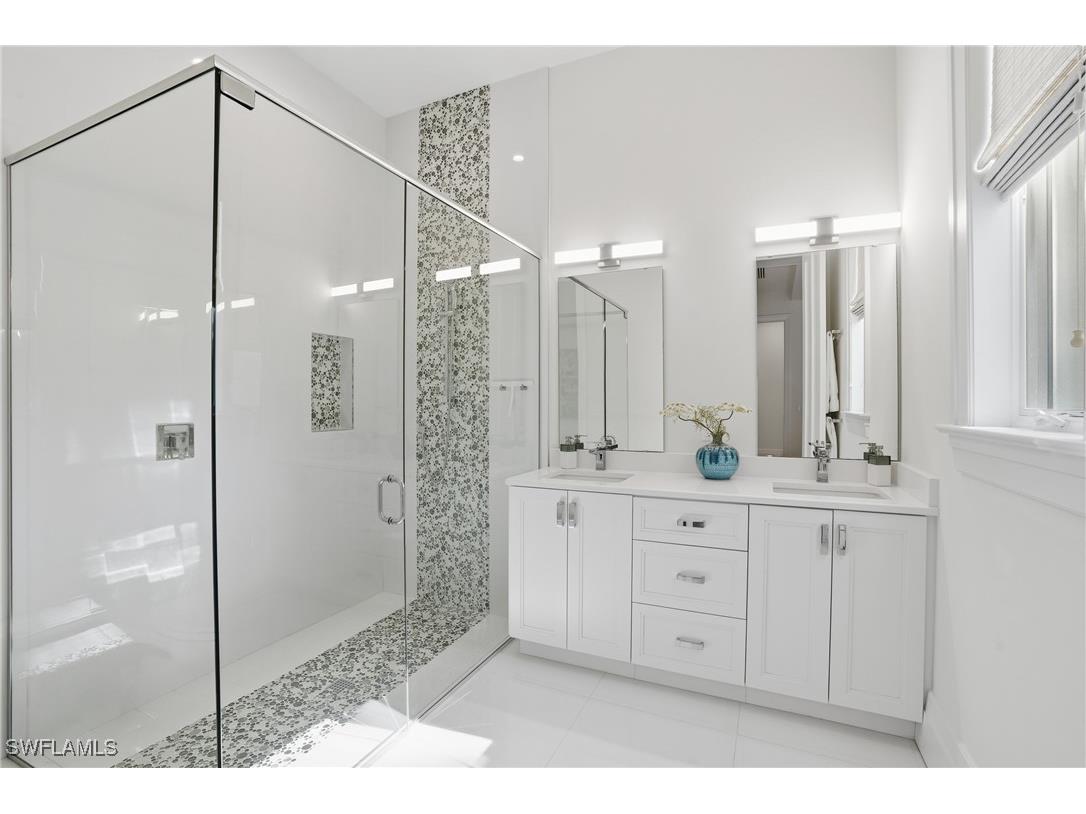 185 North Lake Drive Naples FL 34102 225082735 image33