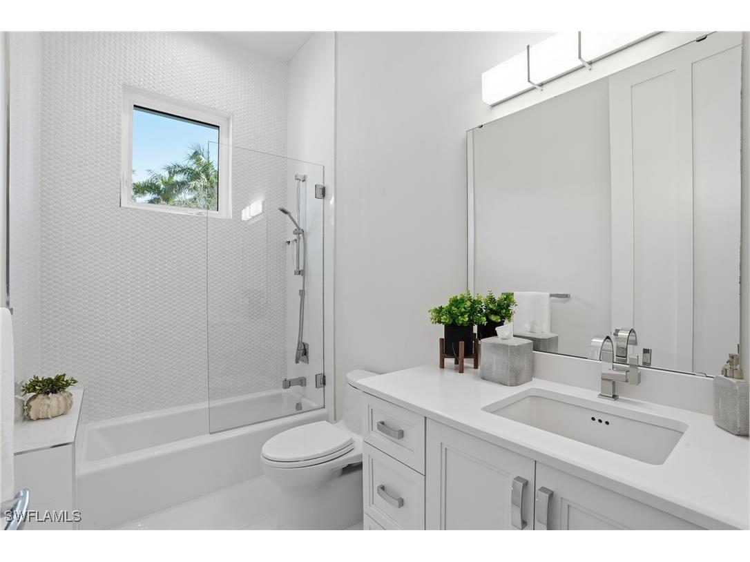 185 North Lake Drive Naples FL 34102 225082735 image36