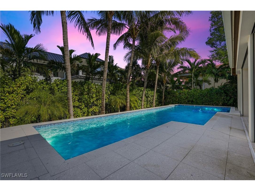 185 North Lake Drive Naples FL 34102 225082735 image47