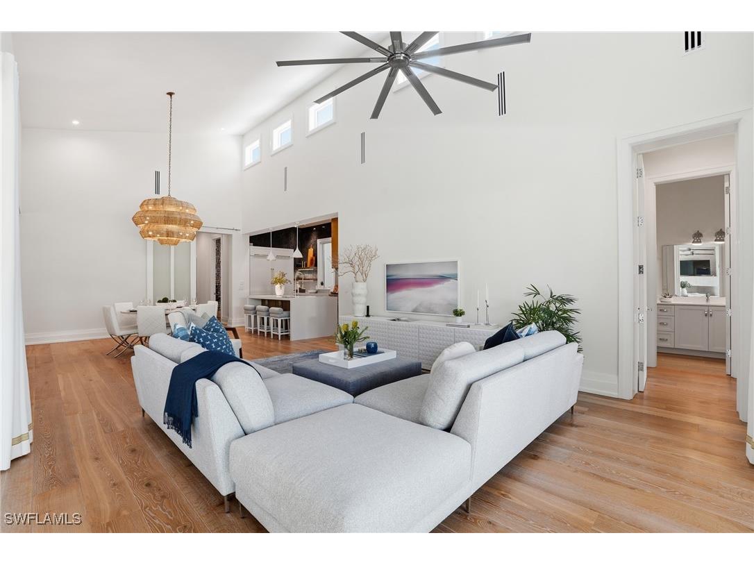 185 North Lake Drive Naples FL 34102 225082735 image5