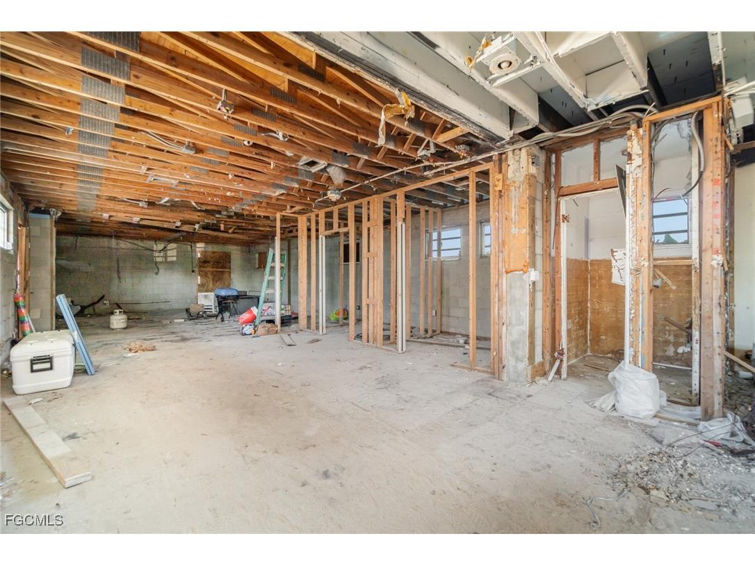 185 Old San Carlos Boulevard Fort Myers Beach FL 33931 2025020983 image12