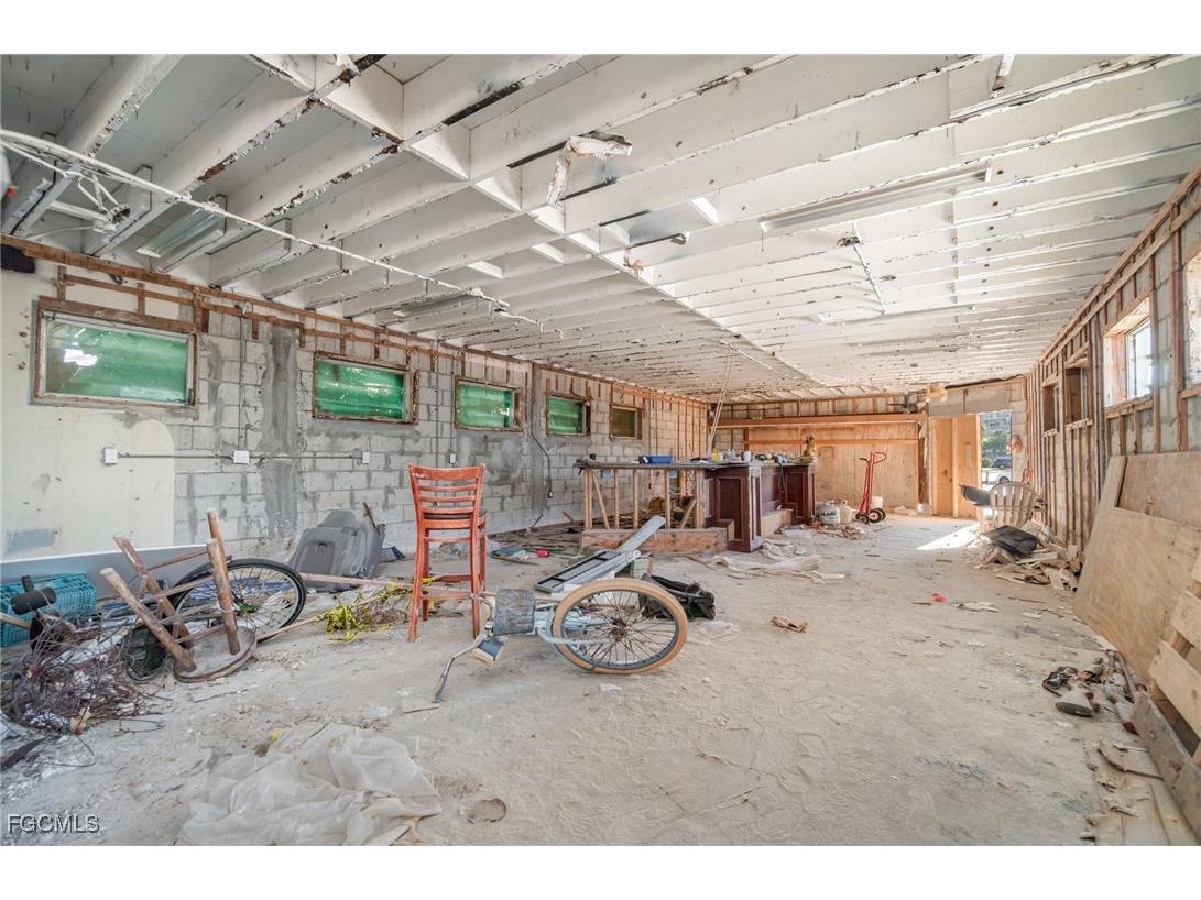 185 Old San Carlos Boulevard Fort Myers Beach FL 33931 2025020983 image8