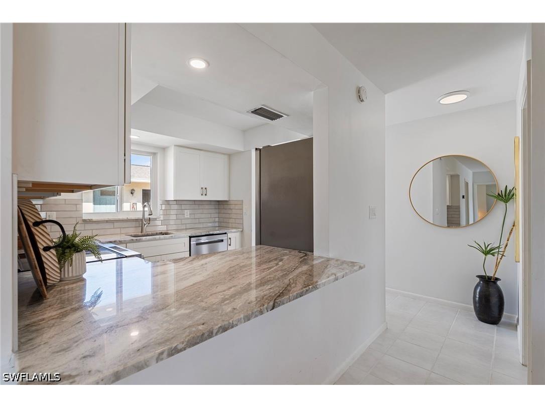 185 Palm Drive #18L Naples FL 34112 226020505 image9