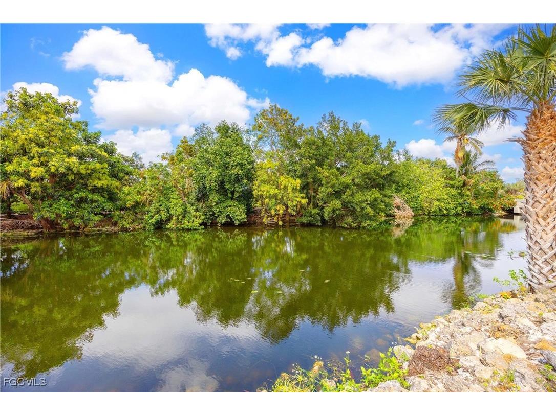 185 Palm River Boulevard Naples FL 34110 2025008484 image37