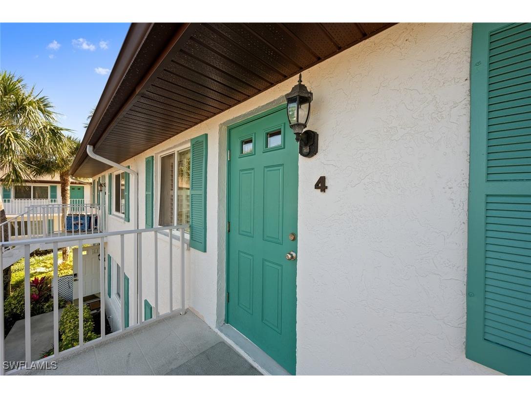 185 Penny Lane #4 Naples FL 34112 225029296 image2
