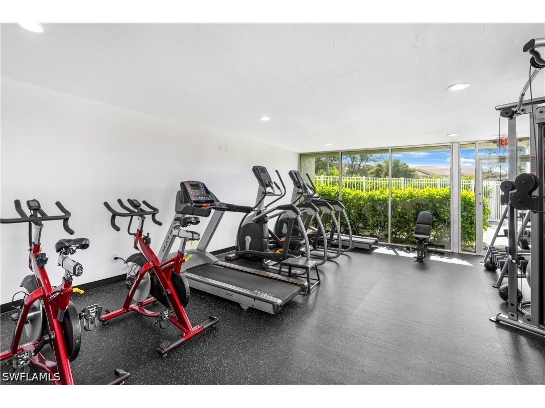 185 Santa Clara Drive #13 Naples FL 34104 226021592 image27