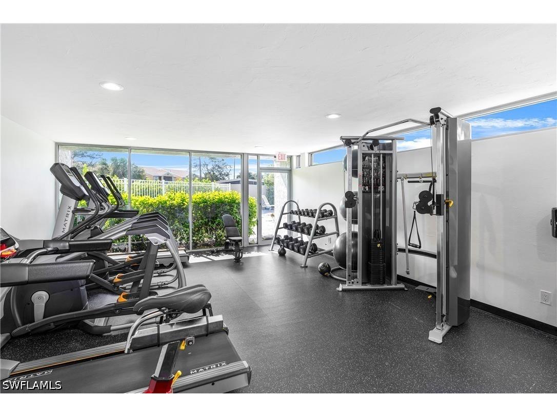 185 Santa Clara Drive #13 Naples FL 34104 226021592 image28