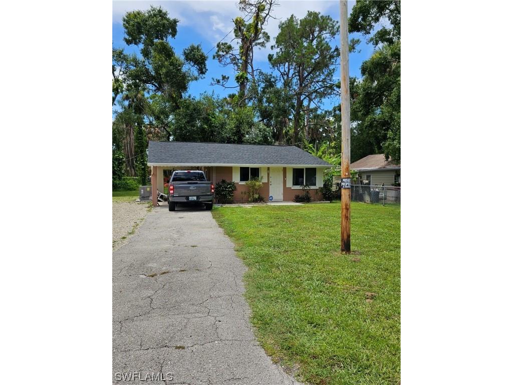 185 W Mariana Avenue North Fort Myers FL 33903 223051793 image1