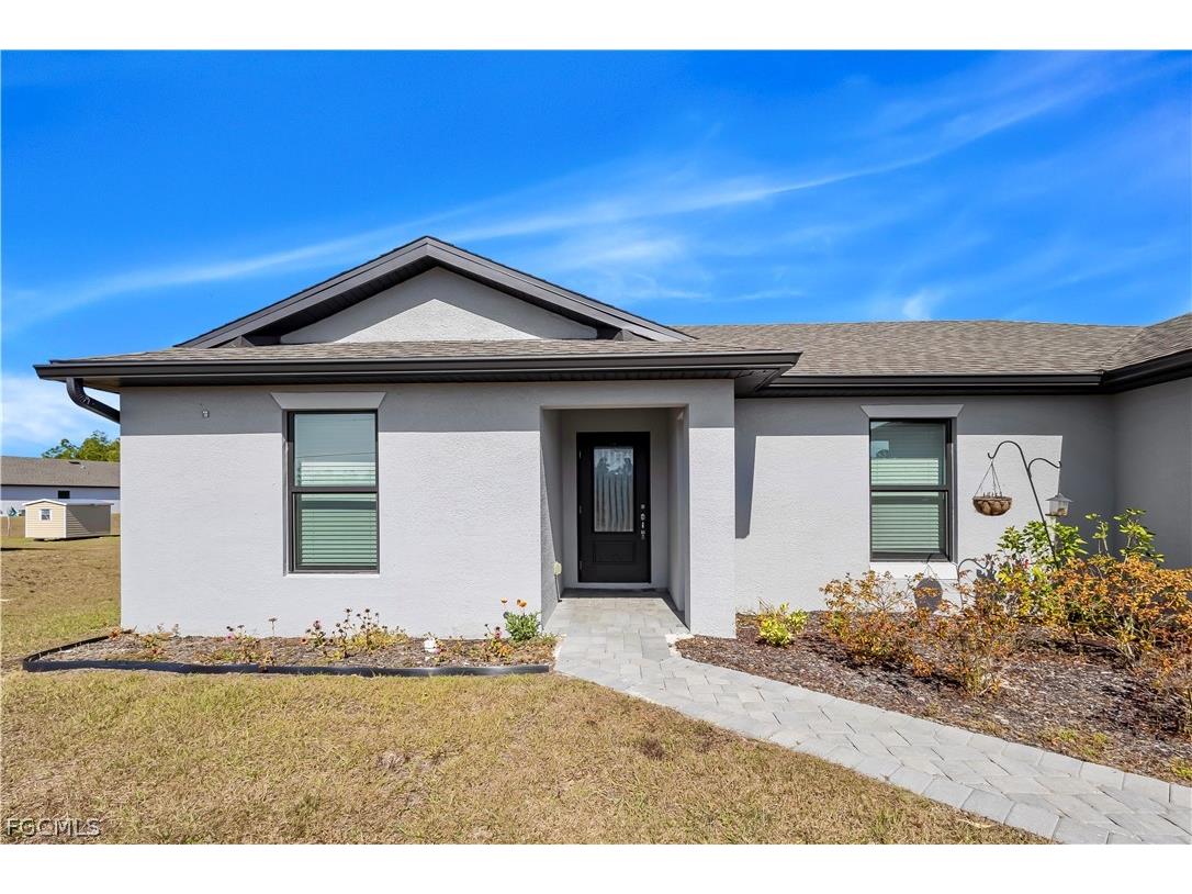 185 Yager Circle Fort Myers FL 33913 2026013548 image2