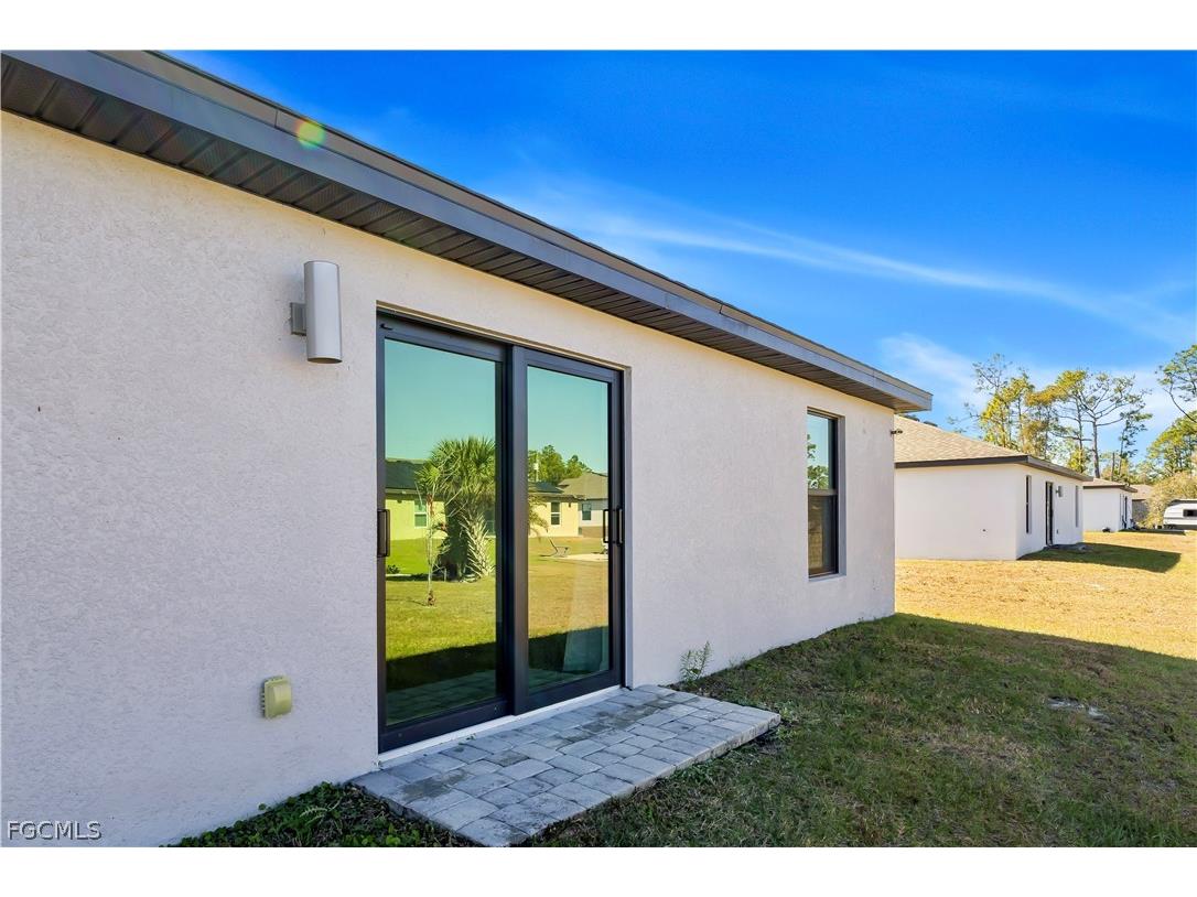 185 Yager Circle Fort Myers FL 33913 2026013548 image35