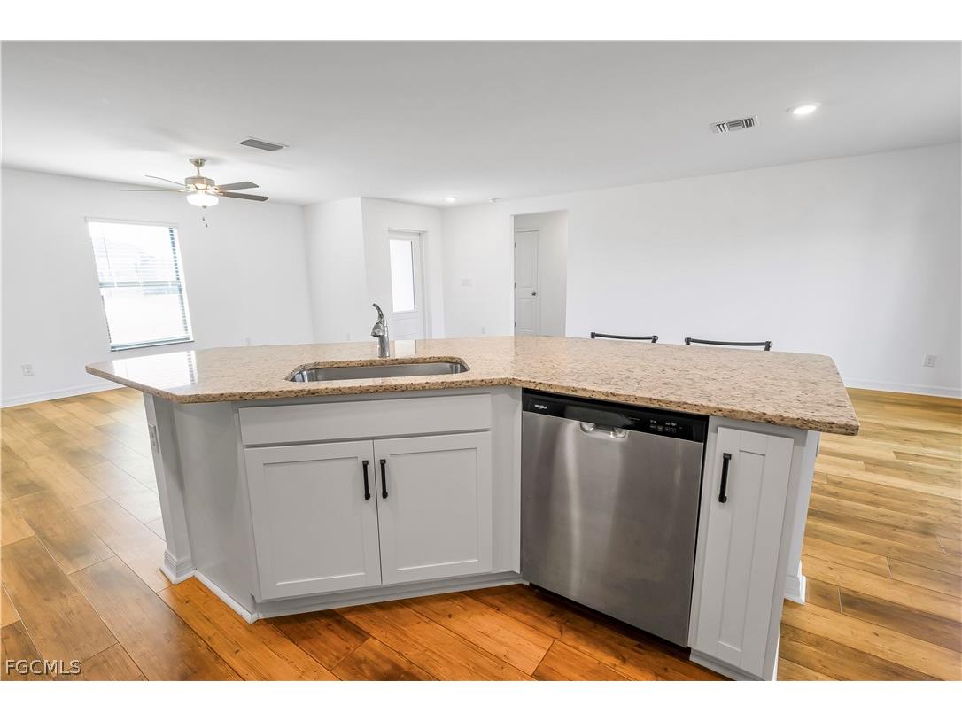 185 Yager Circle Fort Myers FL 33913 2026013548 image6