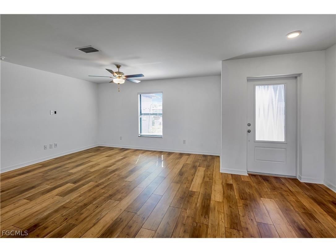 185 Yager Circle Fort Myers FL 33913 2026013548 image7