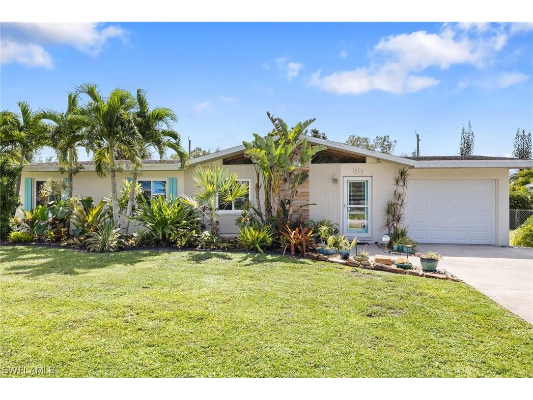 1850 Moreno Avenue Fort Myers FL 33901 223072141 image1