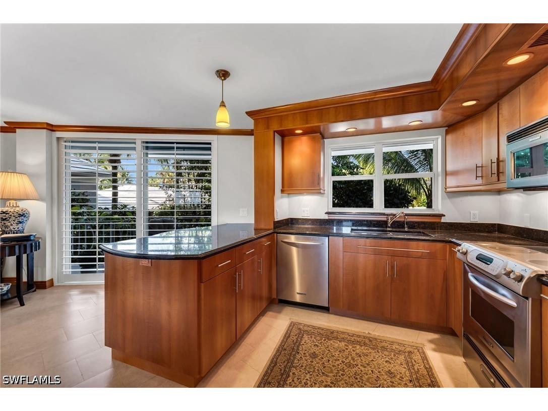 1851 Gulf Shore Boulevard N #103 Naples FL 34102 226017608 image14