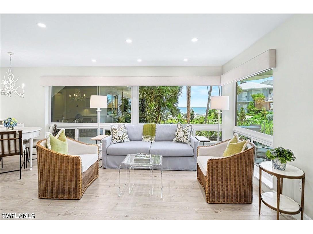 1851 Gulf Shore Boulevard N #4 Naples FL 34102 226018568 image3