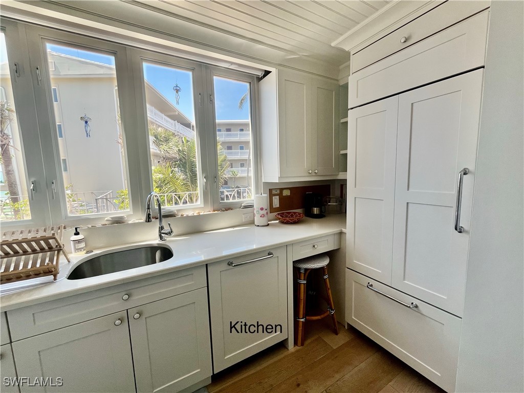 1851 Gulf Shore Boulevard N #5 Naples FL 34102 225064408 image5