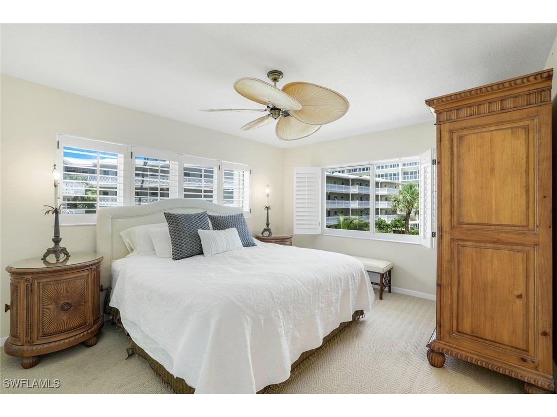 1851 Gulf Shore Blvd. N. #15 Naples FL 34102 225066693 image11