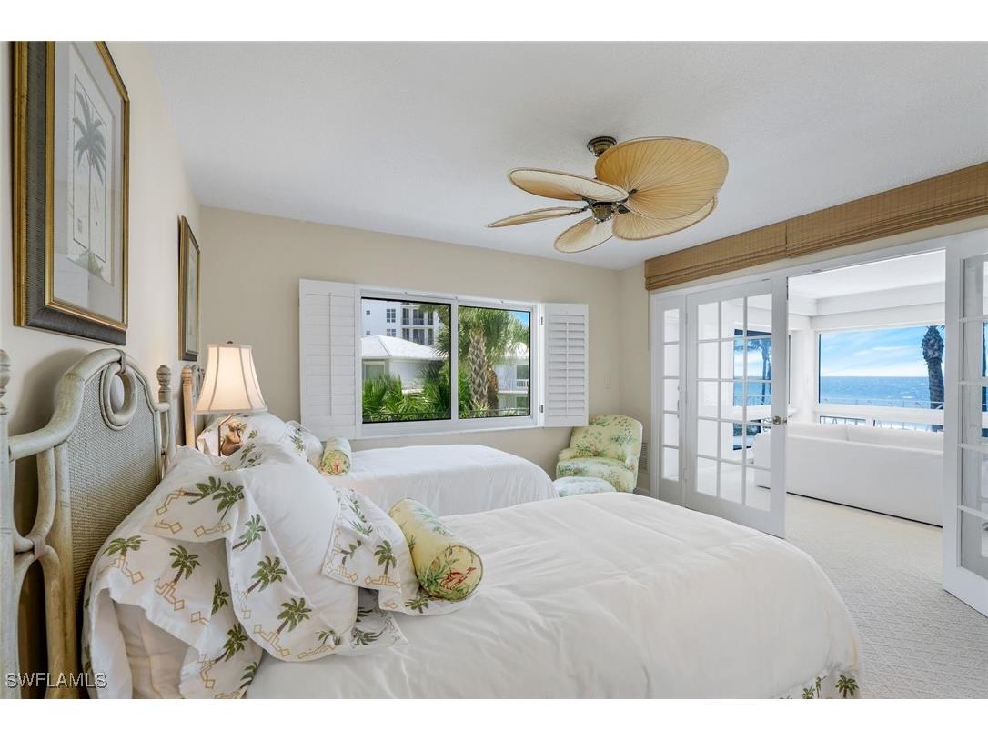 1851 Gulf Shore Blvd. N. #15 Naples FL 34102 225066693 image14