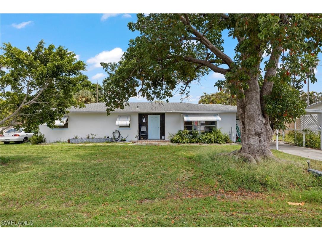 18511 Dogwood Road Fort Myers FL 33967 223066091 image1