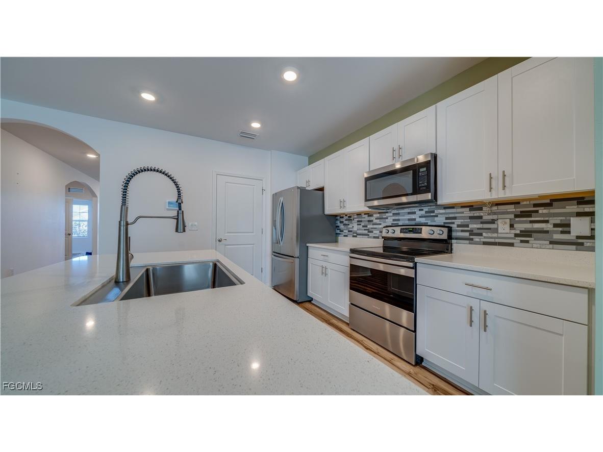 18512 Marlin Kite Lane North Fort Myers FL 33917 2026000409 image20