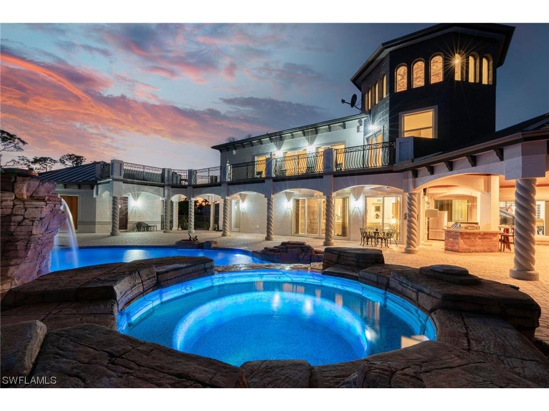 18528 Baseleg Avenue North Fort Myers FL 33917 224018391 image2