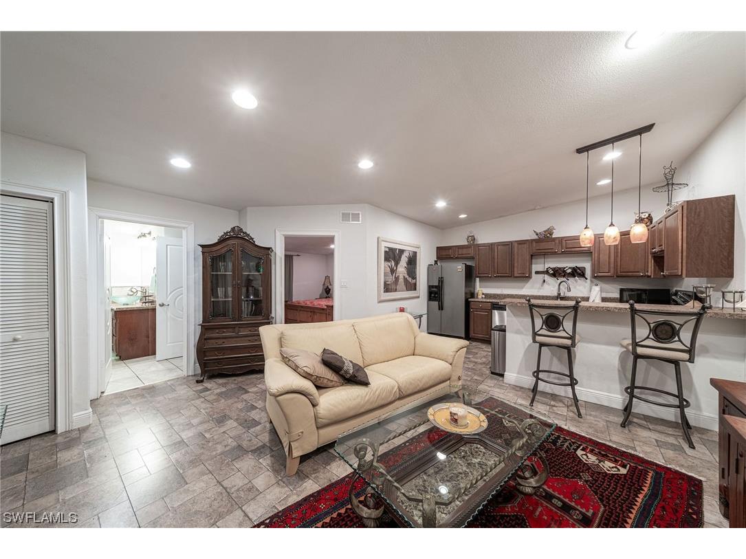 18528 Baseleg Avenue North Fort Myers FL 33917 224018391 image49