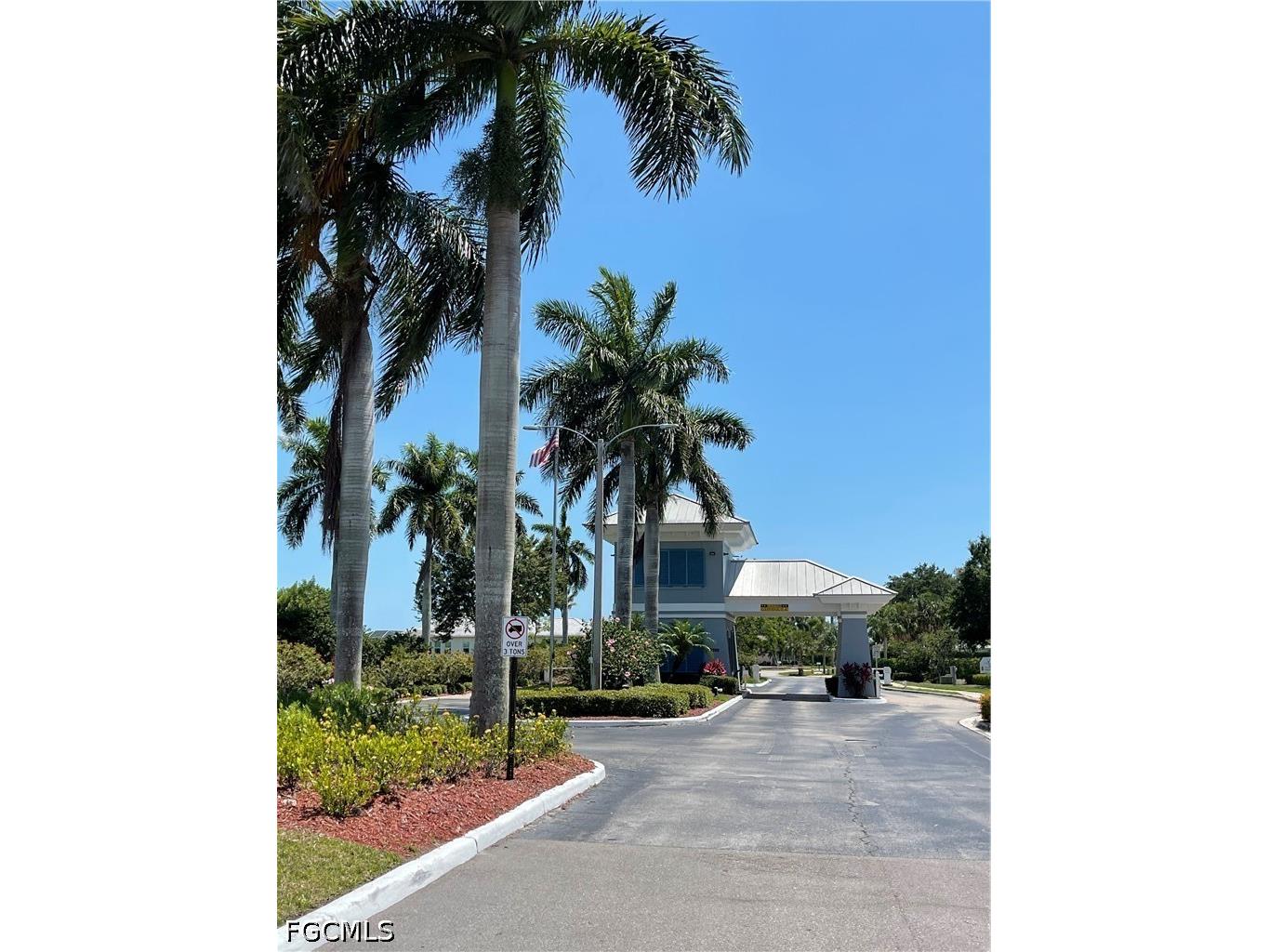 18529 Royal Hammock Boulevard Naples FL 34114 2026026749 image1