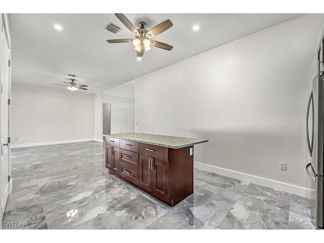 1853 Della Drive Naples FL 34117 226004957 image11