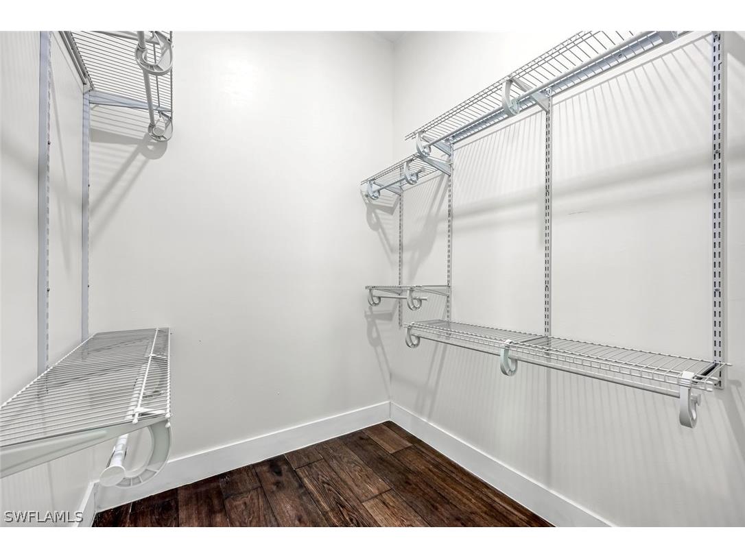 1853 Della Drive Naples FL 34117 226004957 image20