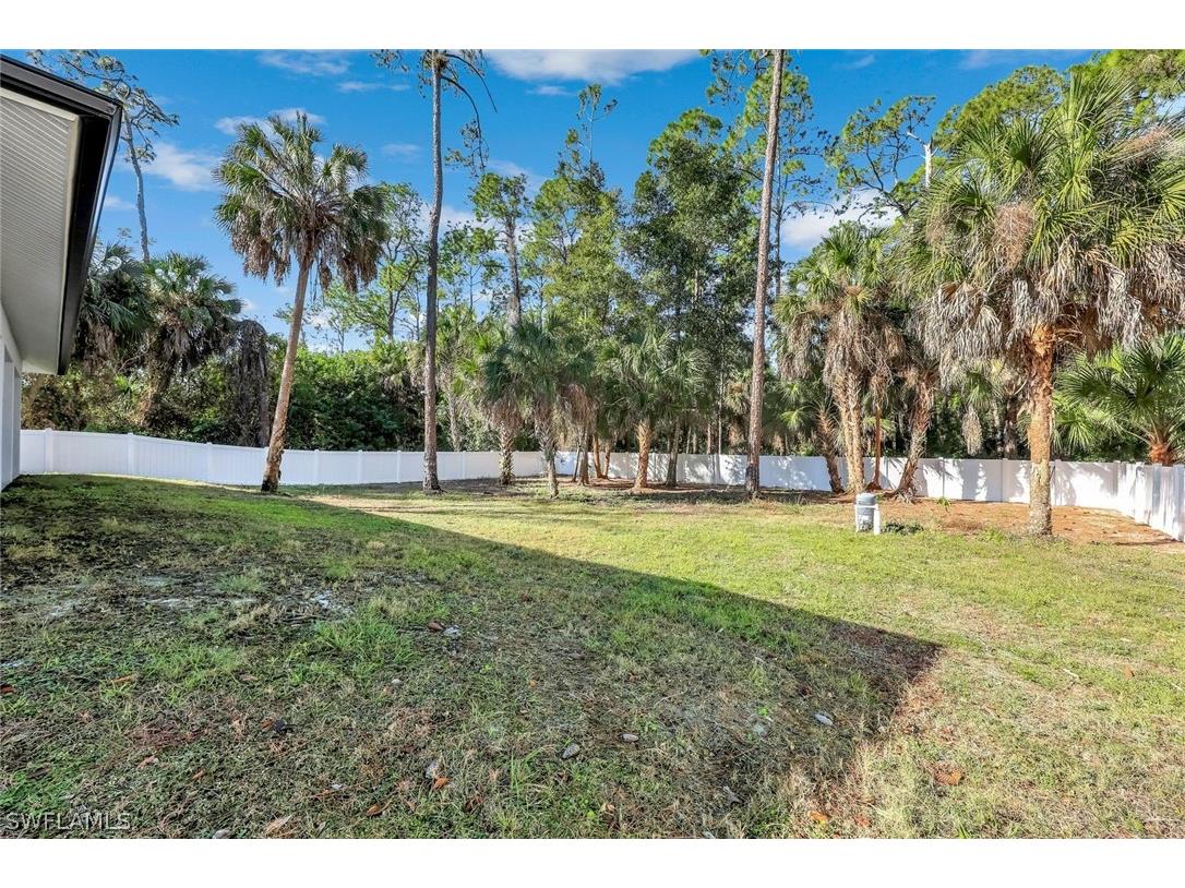 1853 Della Drive Naples FL 34117 226004957 image29