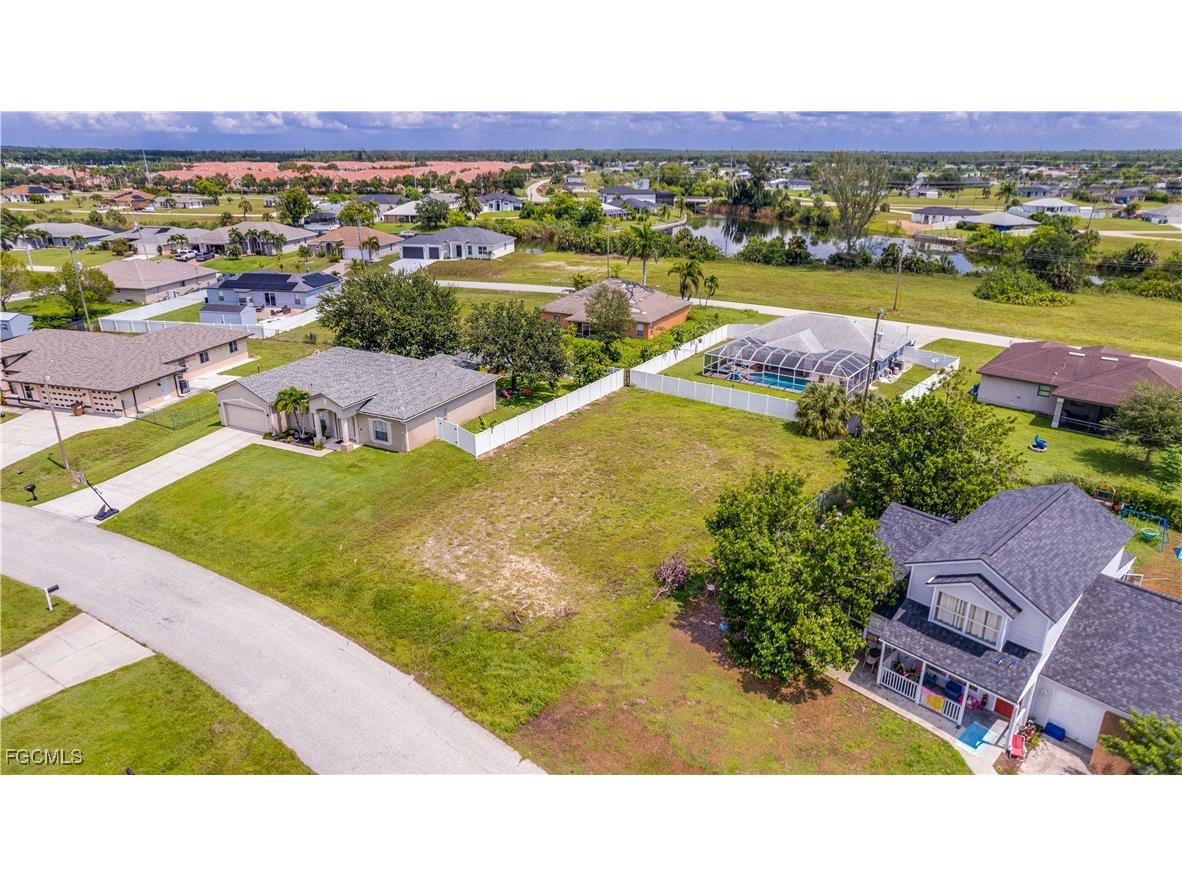 1853 NE 22nd Terrace Cape Coral FL 33909 2025008749 image2