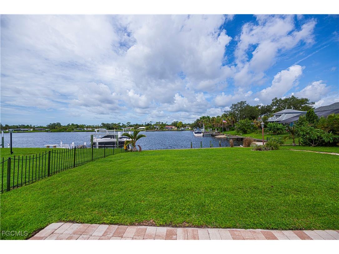 18537 Klingler Circle Port Charlotte FL 33948 2025006949 image10