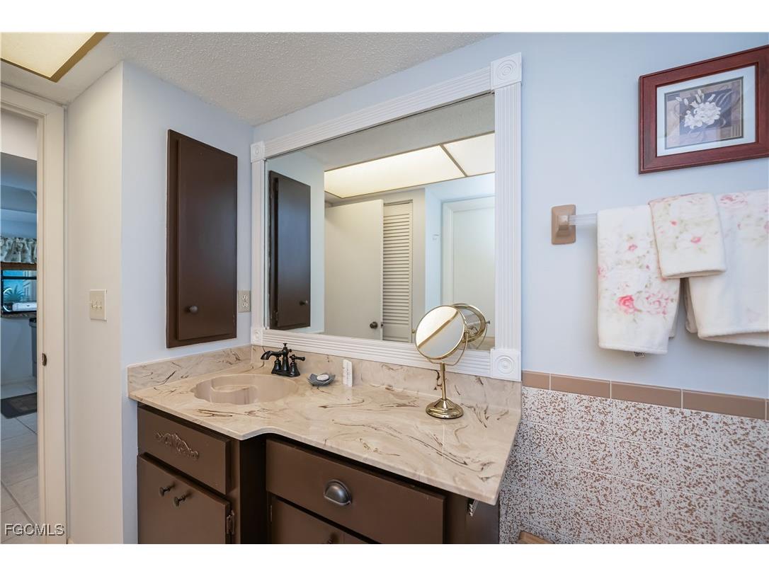 18537 Klingler Circle Port Charlotte FL 33948 2025006949 image35