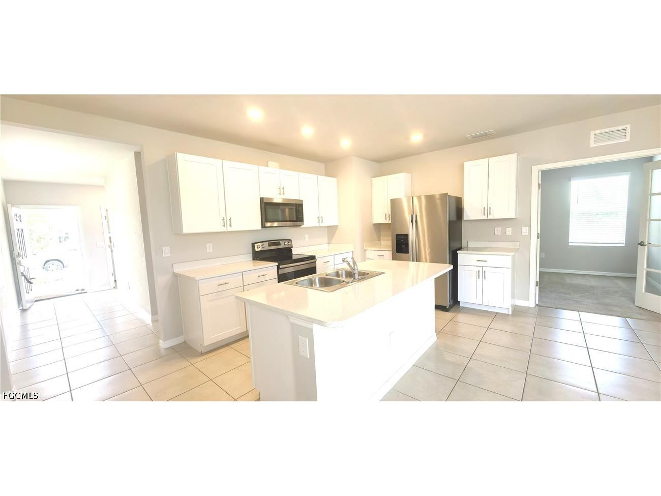 18540 Cronin Sand Lane North Fort Myers FL 33917 2026024676 image3