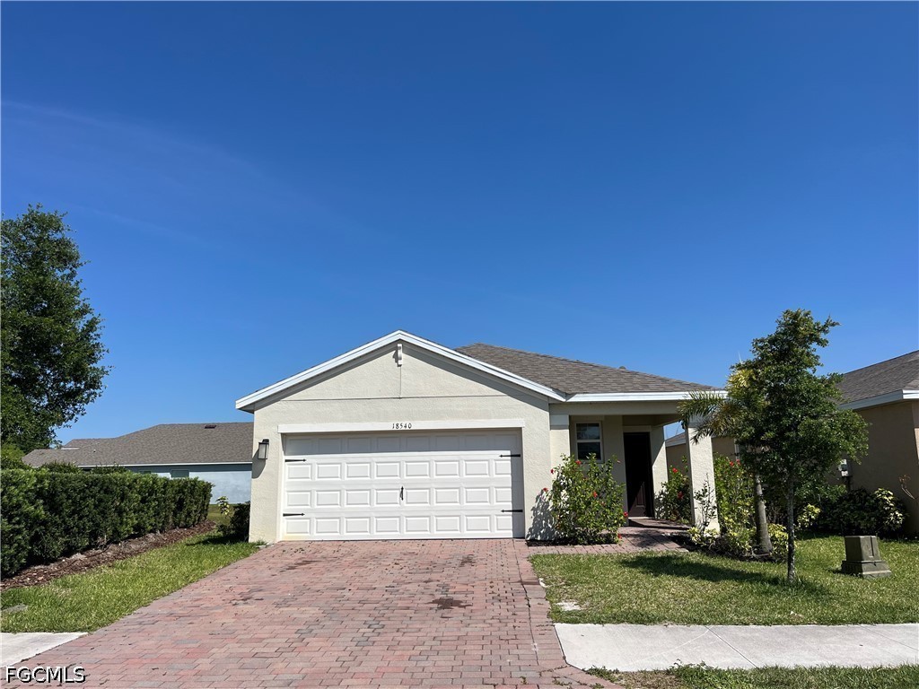 18540 Cronin Sand Lane North Fort Myers FL 33917 2026027172 image1