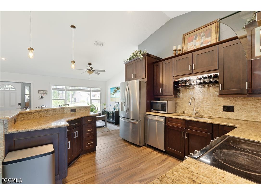 18542 Wisteria Road Fort Myers FL 33967 2026024079 image14