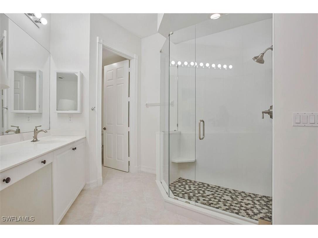 1855 Les Chateaux Boulevard #302 Naples FL 34109 225073505 image15