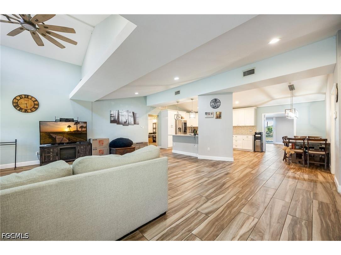18551 Lynn Road North Fort Myers FL 33917 2026014088 image4