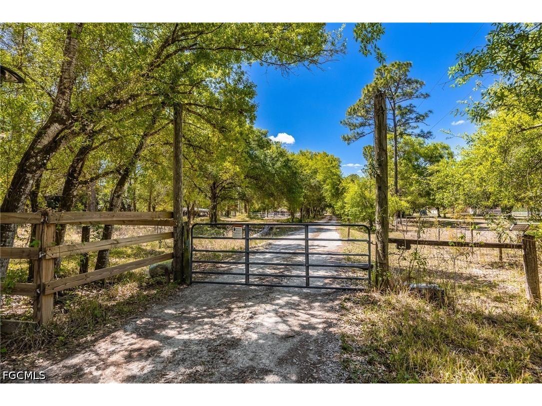 18551 Lynn Road North Fort Myers FL 33917 2026014088 image47