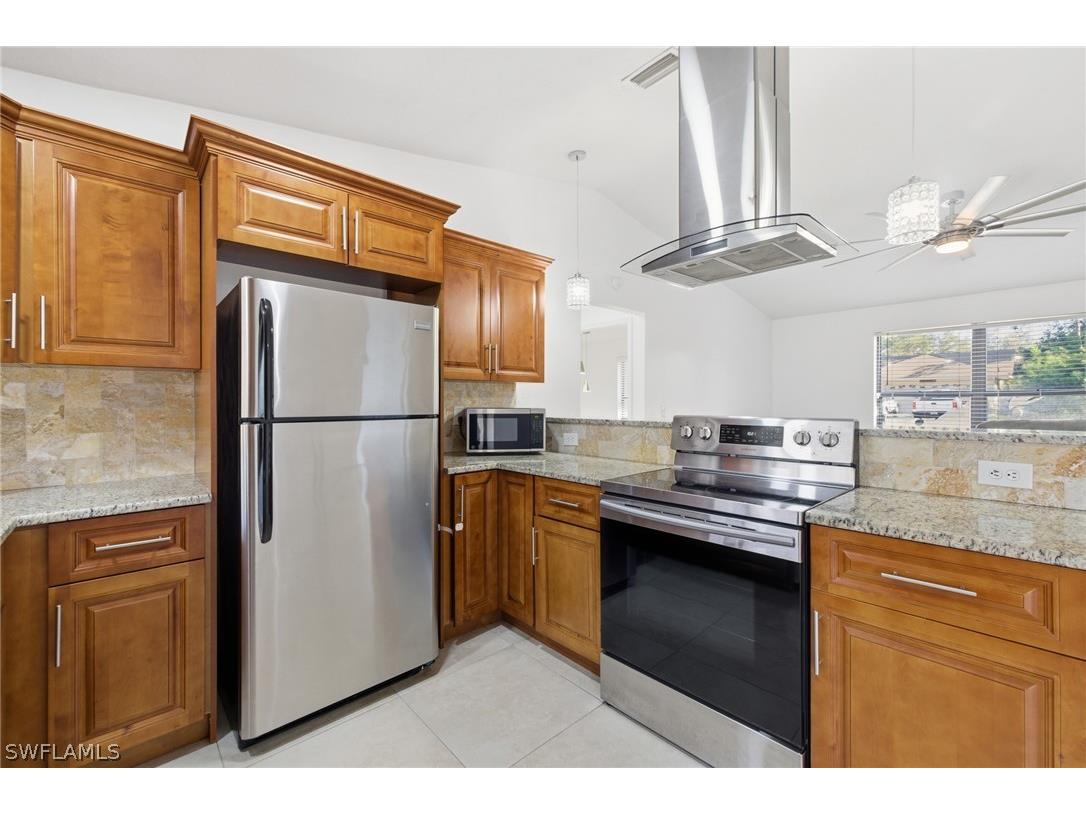 18554 Zinnia Road Fort Myers FL 33967 226006716 image3