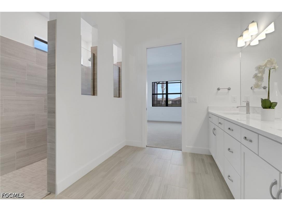 1856 Terreno Boulevard Naples FL 34120 2026020400 image11