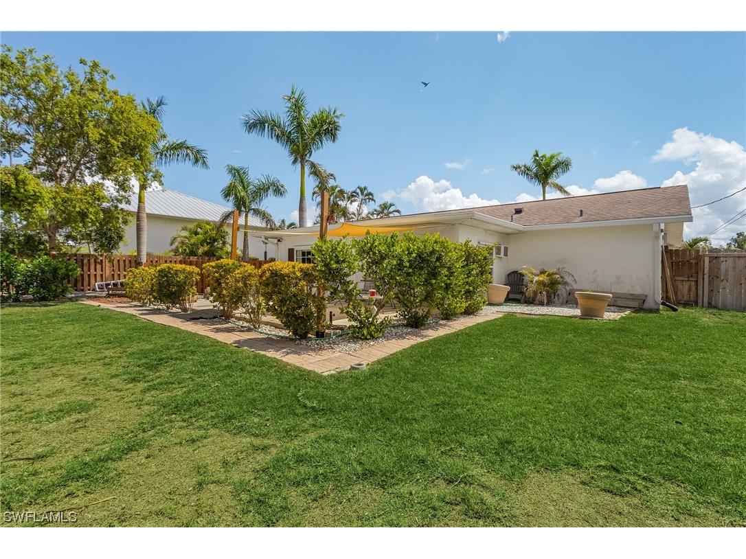 18566 Phlox Drive Fort Myers FL 33967 223042540 image1