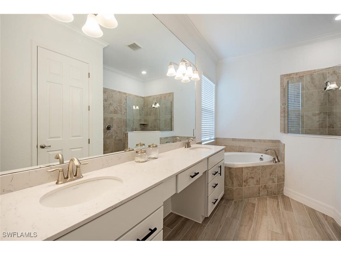 1858 Mustique Street Naples FL 34120 225066068 image18