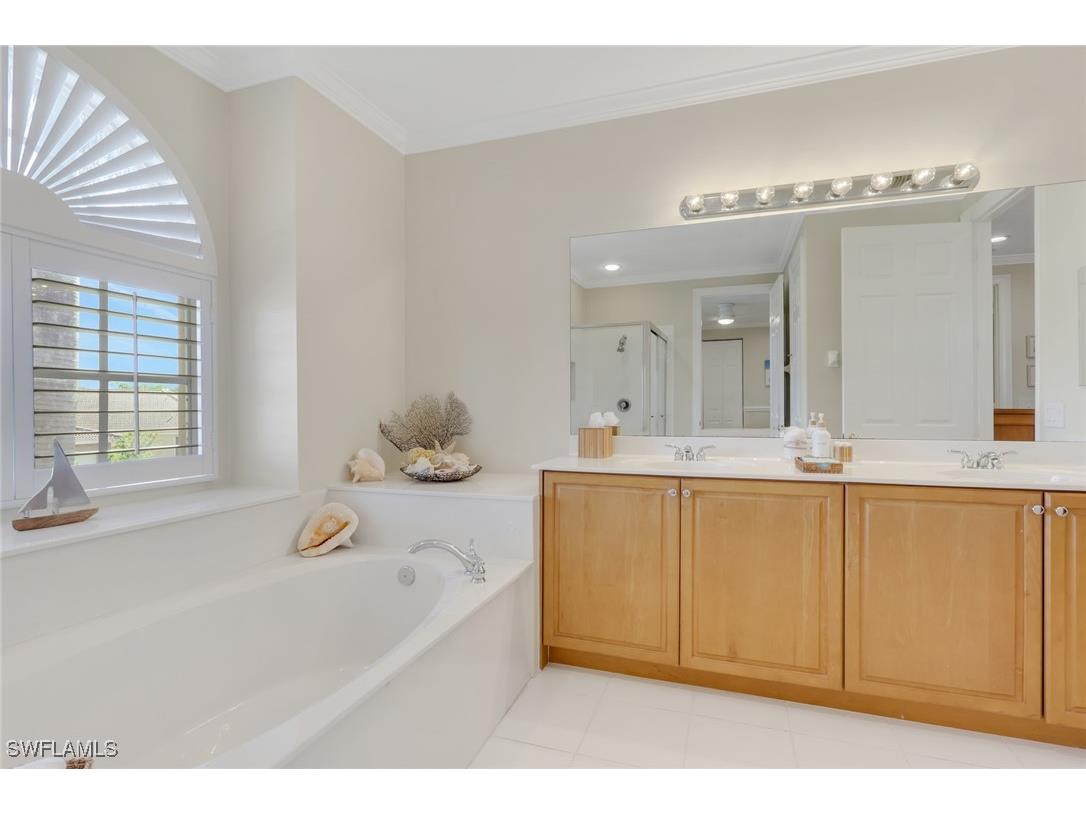 1859 Ivory Cane Point Naples FL 34119 225082144 image21