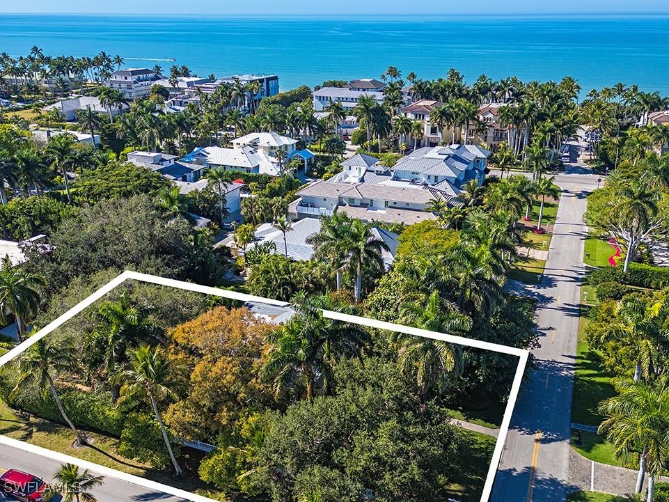 186 1st Avenue S Naples FL 34102 226000478 image1