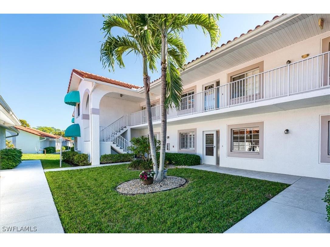 186 Gabriel Circle #3903 Naples FL 34104 226012463 image1